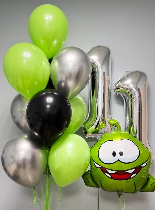 №2 Композиция из шаров с Ам-Нямом и цифрами, зелёный с серебром — ам-ням, Лавка Шаров Мытищи