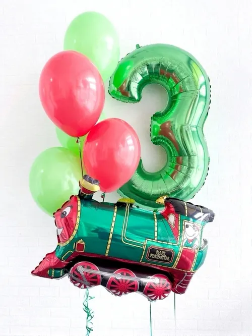 №42 Композиция из шаров с паровозом и цифрой, зелёный с красным — транспорт, Лавка Шаров Мытищи