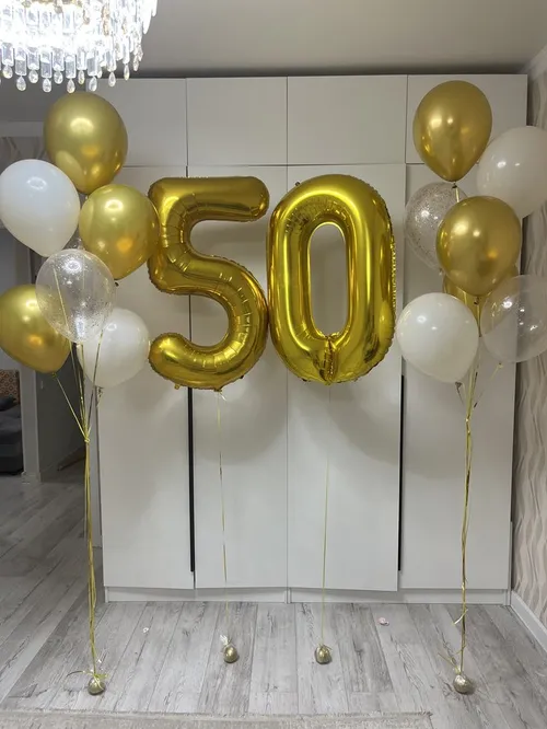 №15 Цифра 50 с двумя фонтанами, золото с белым — шары-цифры, Лавка Шаров Мытищи